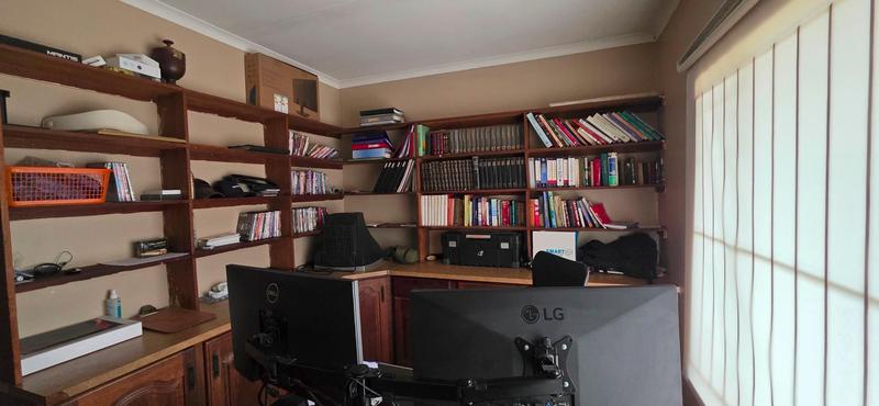 5 Bedroom Property for Sale in Muldersdrift Gauteng