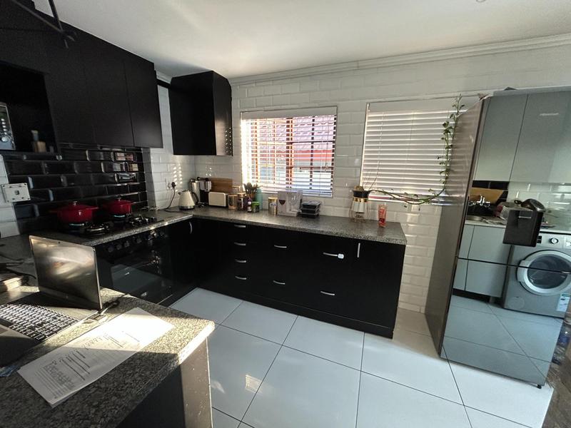 To Let 2 Bedroom Property for Rent in Kosmosdal Gauteng