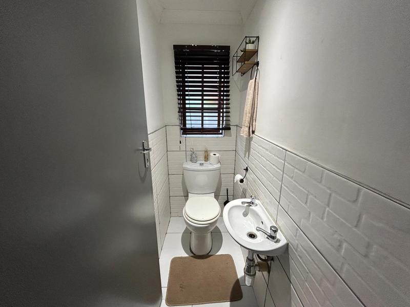 To Let 2 Bedroom Property for Rent in Kosmosdal Gauteng