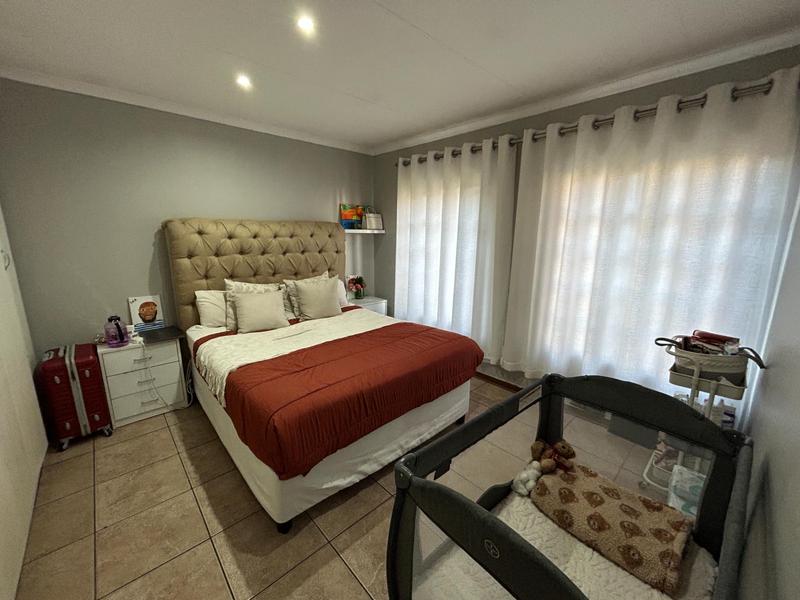 To Let 2 Bedroom Property for Rent in Kosmosdal Gauteng