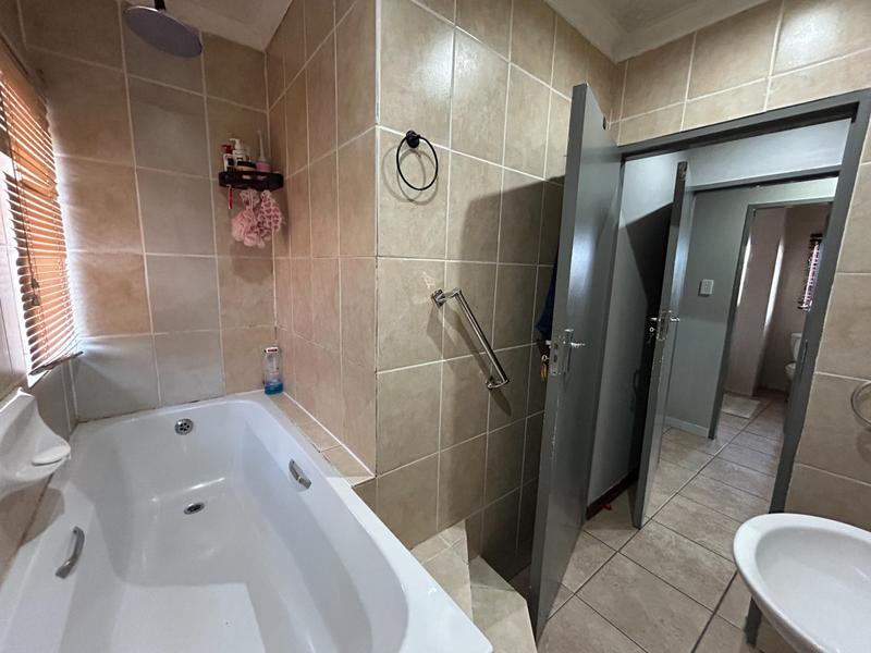 To Let 2 Bedroom Property for Rent in Kosmosdal Gauteng