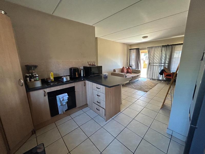 To Let 2 Bedroom Property for Rent in Erand Gardens Gauteng