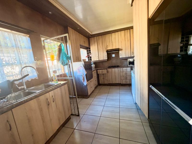 3 Bedroom Property for Sale in Vanderbijlpark CW 3 Gauteng