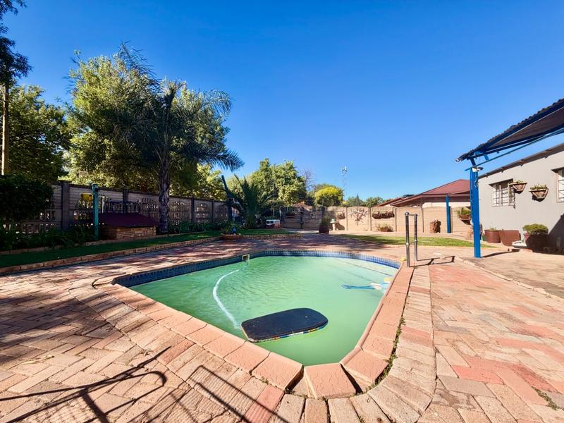 3 Bedroom Property for Sale in Vanderbijlpark CW 3 Gauteng
