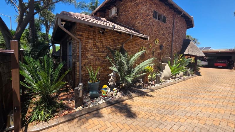 4 Bedroom Property for Sale in Doornpoort Gauteng