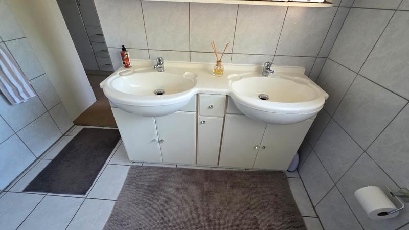 4 Bedroom Property for Sale in Doornpoort Gauteng
