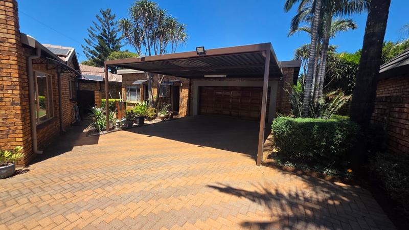 4 Bedroom Property for Sale in Doornpoort Gauteng
