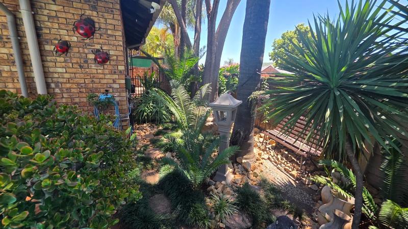 4 Bedroom Property for Sale in Doornpoort Gauteng