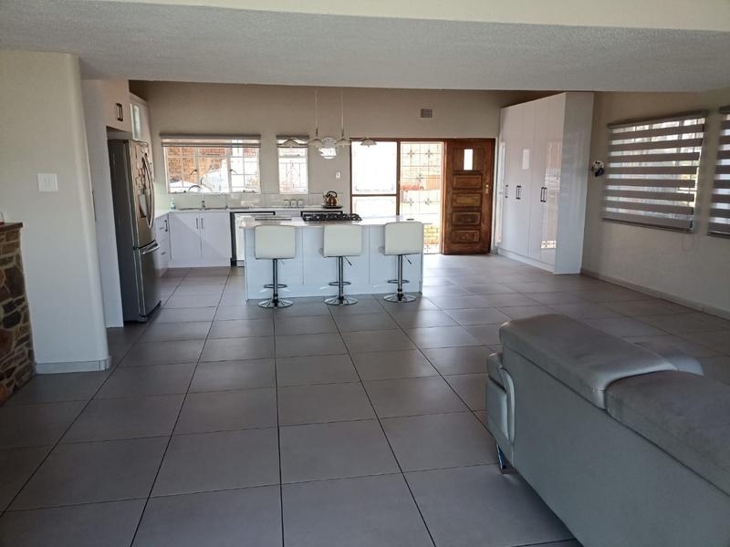 4 Bedroom Property for Sale in Sunnyridge Gauteng