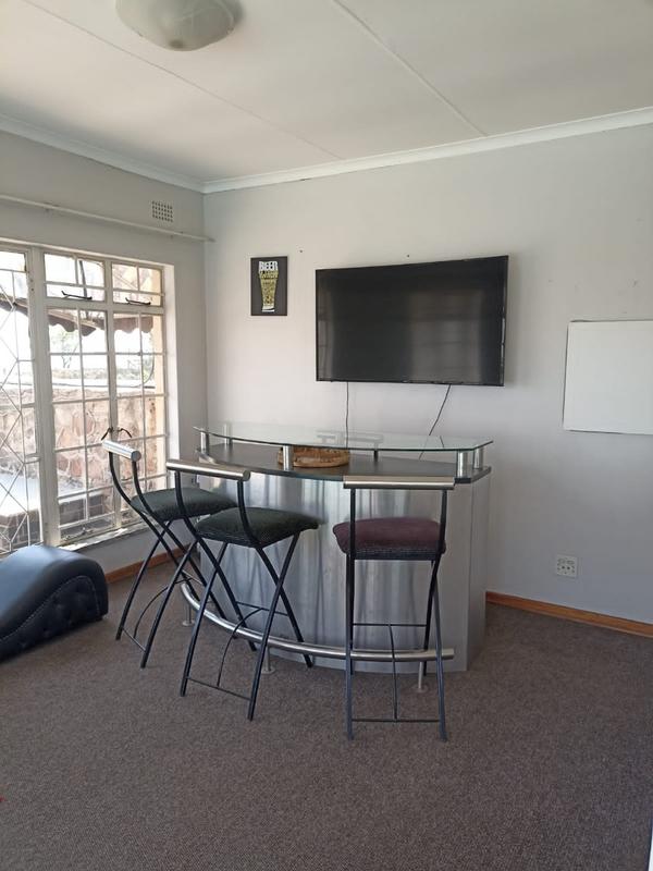 4 Bedroom Property for Sale in Sunnyridge Gauteng