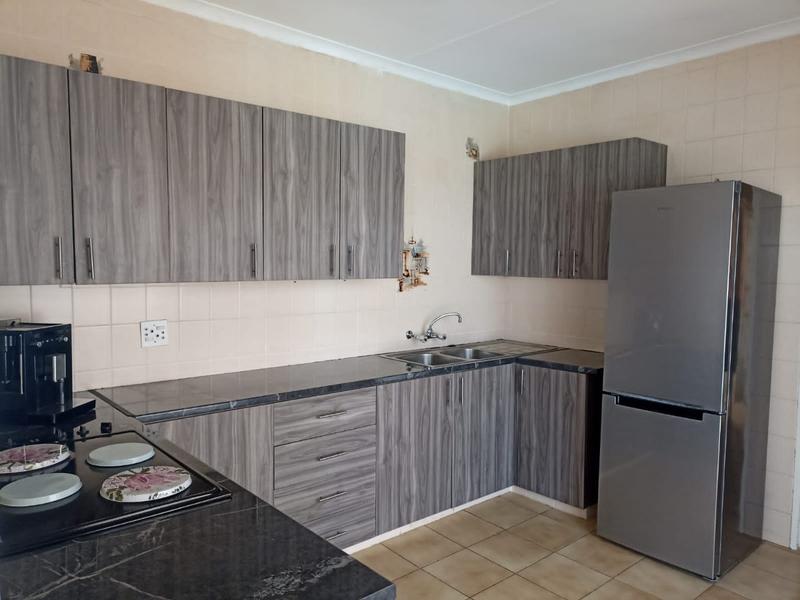 4 Bedroom Property for Sale in Sunnyridge Gauteng