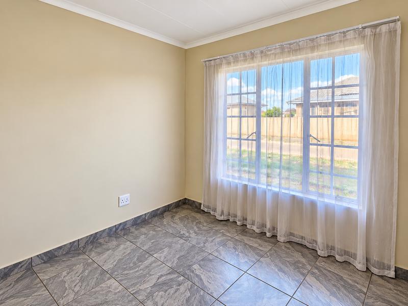 3 Bedroom Property for Sale in Lotus Gardens Gauteng