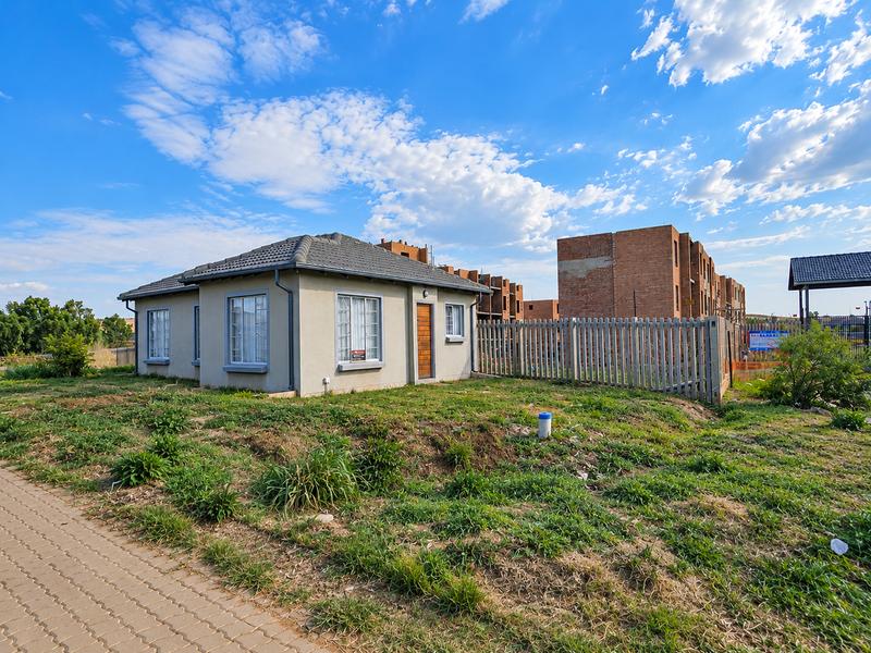 3 Bedroom Property for Sale in Lotus Gardens Gauteng