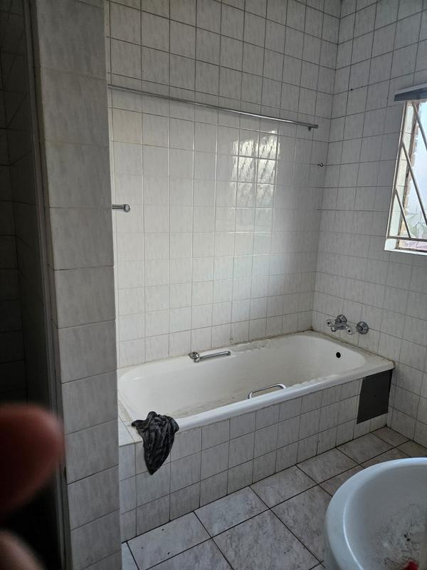 To Let 2 Bedroom Property for Rent in Laudium Gauteng