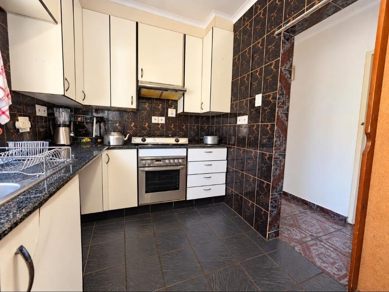4 Bedroom Property for Sale in Bromhof Gauteng