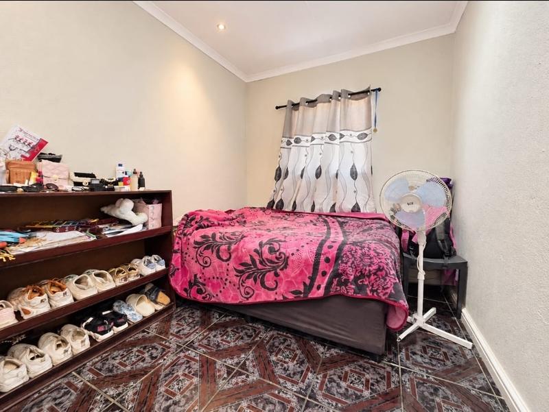 4 Bedroom Property for Sale in Bromhof Gauteng