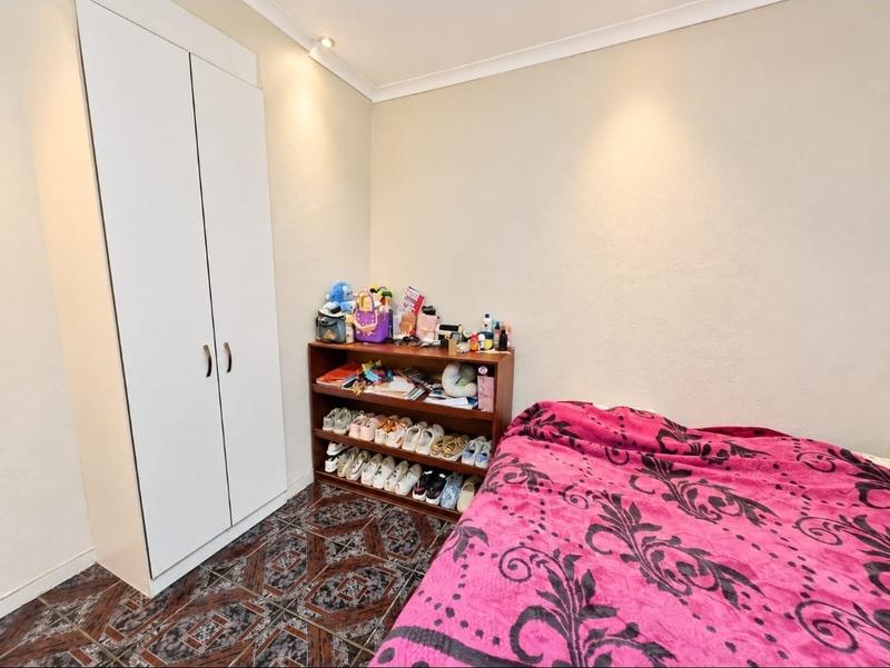4 Bedroom Property for Sale in Bromhof Gauteng