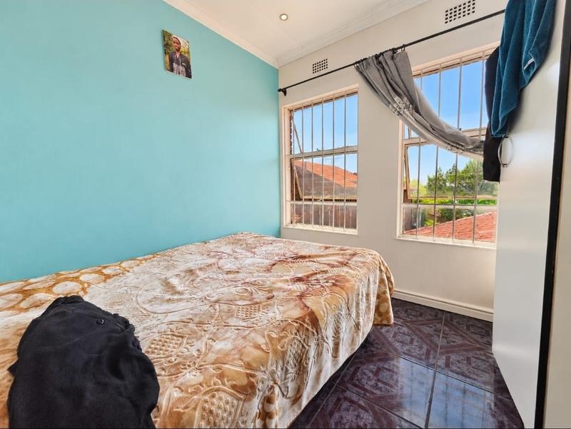 4 Bedroom Property for Sale in Bromhof Gauteng