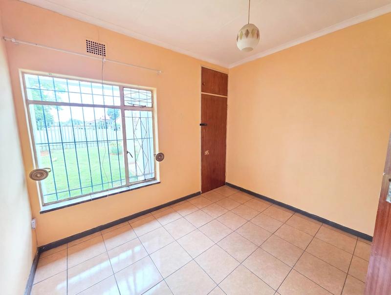 3 Bedroom Property for Sale in Rothdene Gauteng