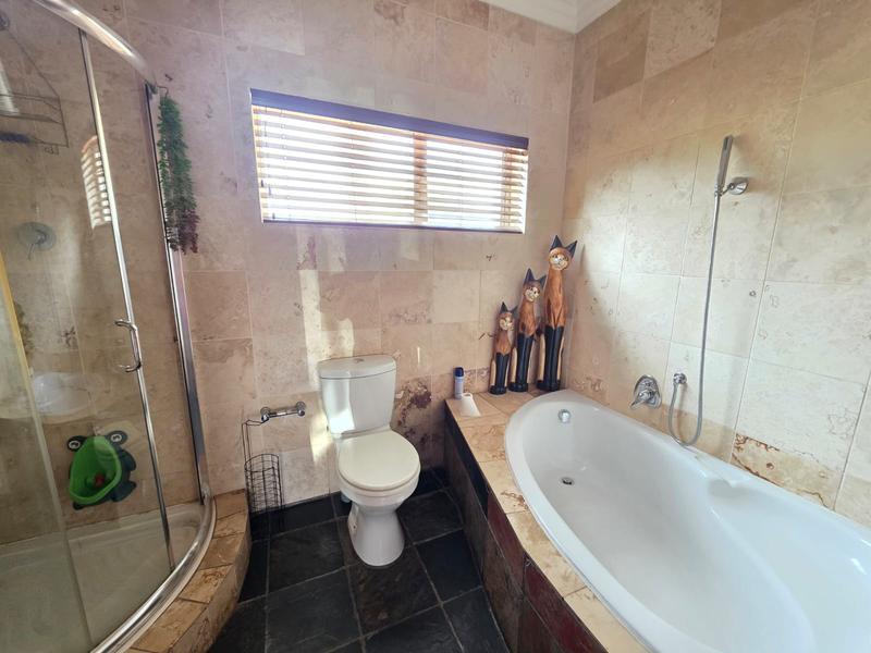 3 Bedroom Property for Sale in Three Rivers Gauteng