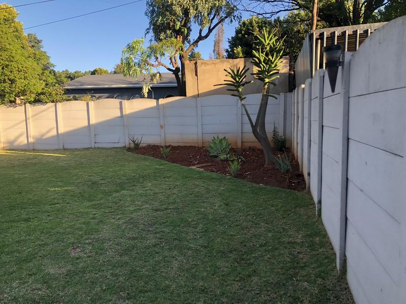 4 Bedroom Property for Sale in Birchleigh North Gauteng