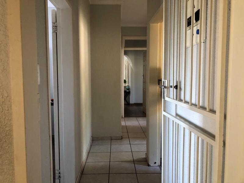 4 Bedroom Property for Sale in Birchleigh North Gauteng