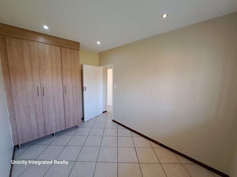 2 Bedroom Property for Sale in Monavoni Gauteng