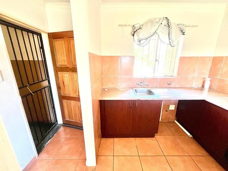 2 Bedroom Property for Sale in Greenhills Gauteng