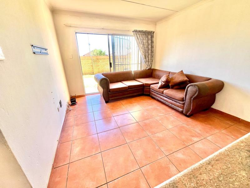 2 Bedroom Property for Sale in Greenhills Gauteng