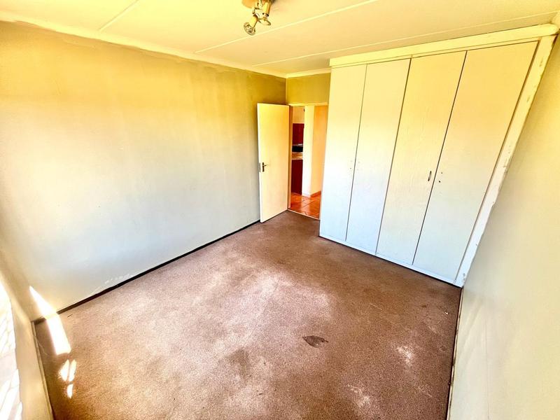 2 Bedroom Property for Sale in Greenhills Gauteng