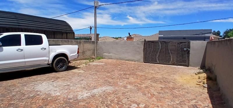 2 Bedroom Property for Sale in Riverlea Gauteng