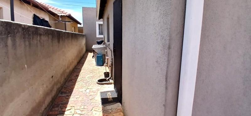 2 Bedroom Property for Sale in Riverlea Gauteng