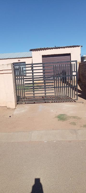 2 Bedroom Property for Sale in Palm Ridge Gauteng
