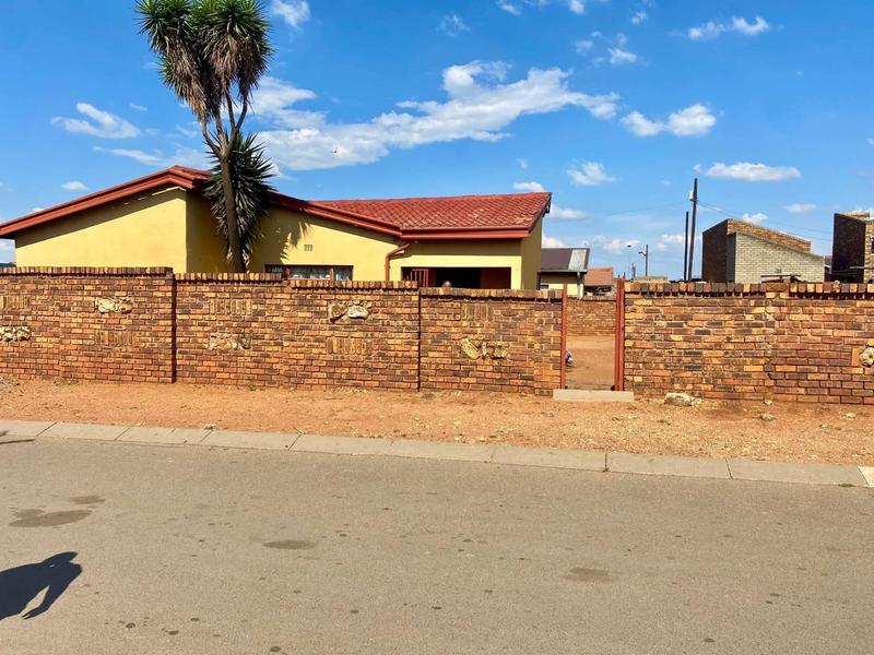 3 Bedroom Property for Sale in Ramakonopi East Gauteng