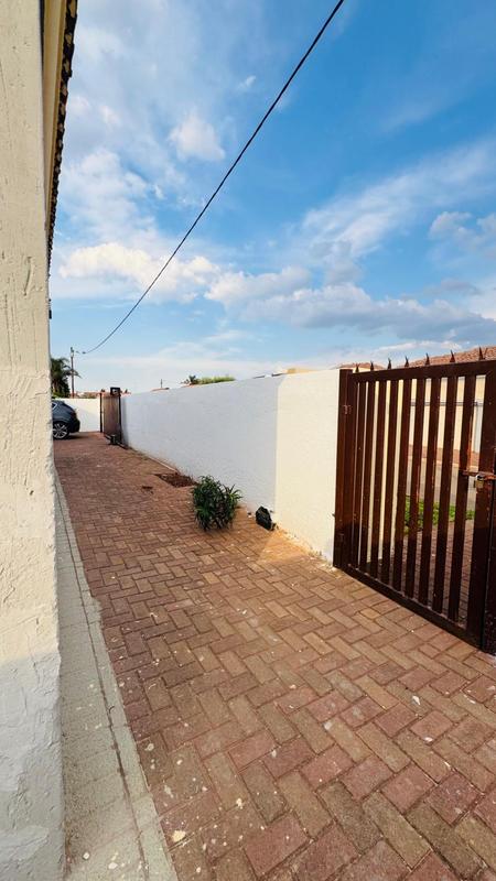 3 Bedroom Property for Sale in Vosloorus Ext 6 Gauteng