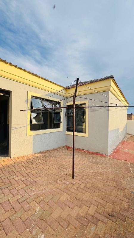 3 Bedroom Property for Sale in Vosloorus Ext 6 Gauteng