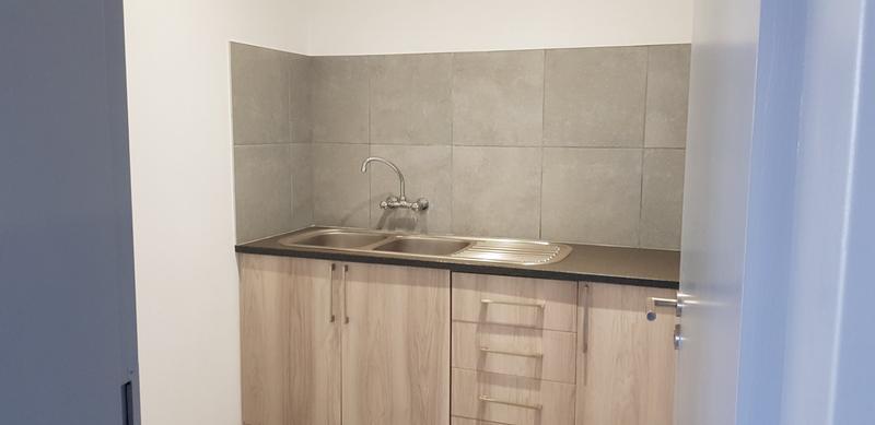 To Let Commercial Property for Rent in Glen Marais Gauteng