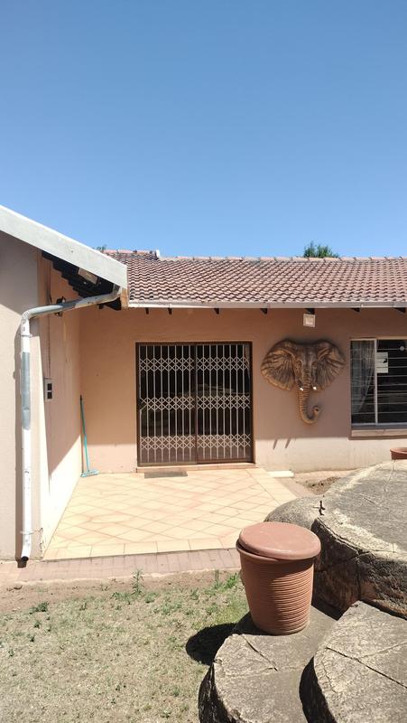 3 Bedroom Property for Sale in Oakdene Gauteng