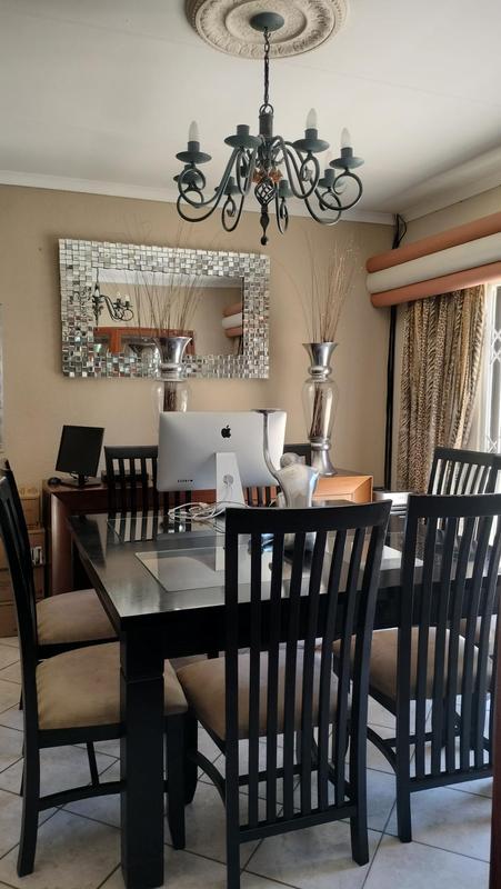 3 Bedroom Property for Sale in Oakdene Gauteng