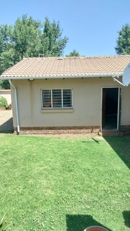 3 Bedroom Property for Sale in Oakdene Gauteng