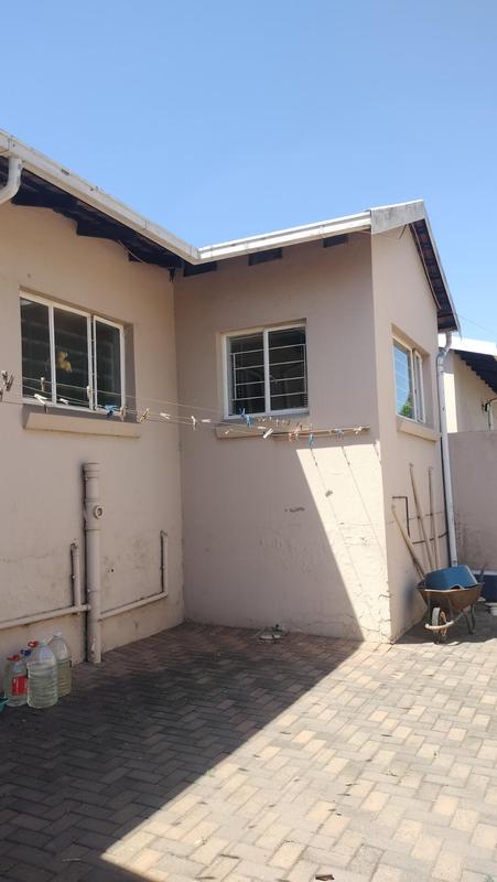 3 Bedroom Property for Sale in Oakdene Gauteng