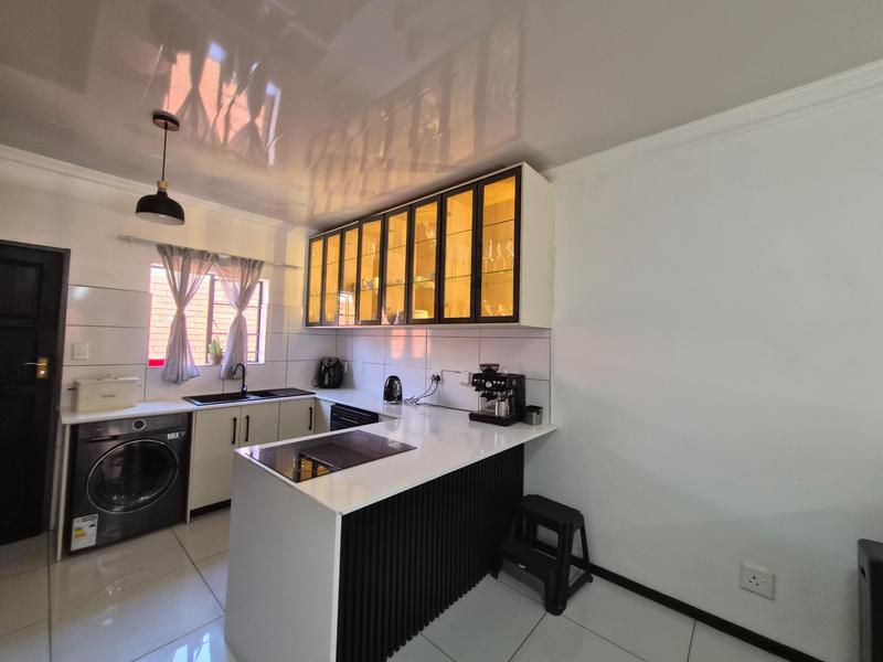 3 Bedroom Property for Sale in Mooikloof Ridge Gauteng