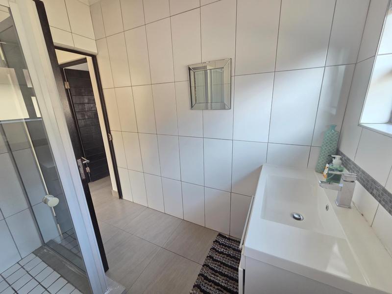 3 Bedroom Property for Sale in Raslouw Gauteng