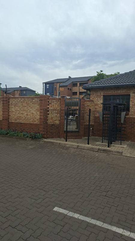 2 Bedroom Property for Sale in Centurion Gauteng