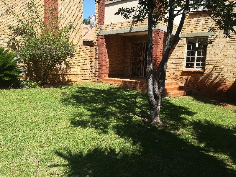 To Let 2 Bedroom Property for Rent in Mooikloof Ridge Gauteng