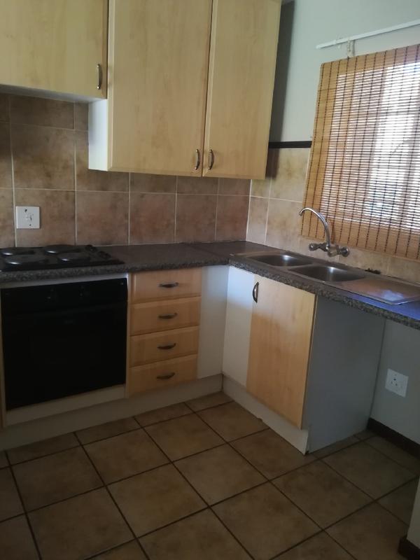 To Let 2 Bedroom Property for Rent in Mooikloof Ridge Gauteng