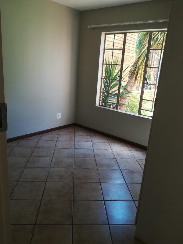 To Let 2 Bedroom Property for Rent in Mooikloof Ridge Gauteng