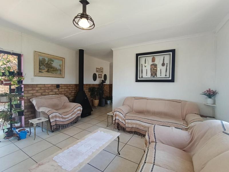 3 Bedroom Property for Sale in Blue Saddle Ranches Gauteng