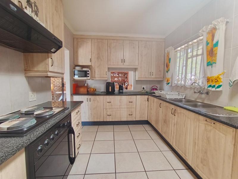 3 Bedroom Property for Sale in Blue Saddle Ranches Gauteng