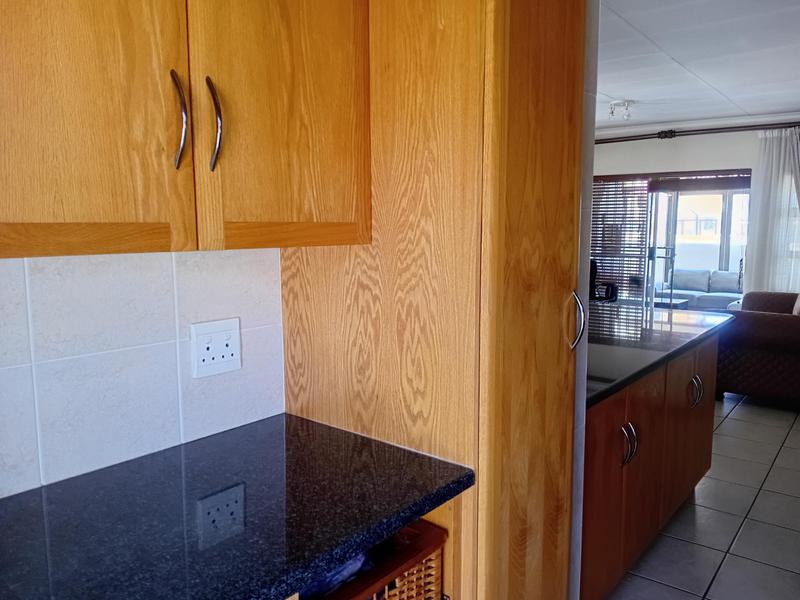 To Let 3 Bedroom Property for Rent in Thatchfield Gauteng